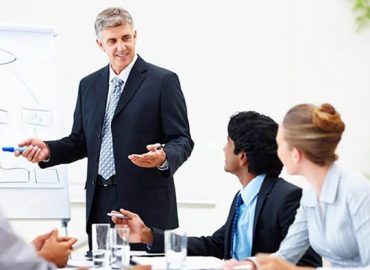 مدیریت-چیست؟-مقایسه-دیدگاههای-فایول-آژانس-خلاقیت-و-برندسازی-برش